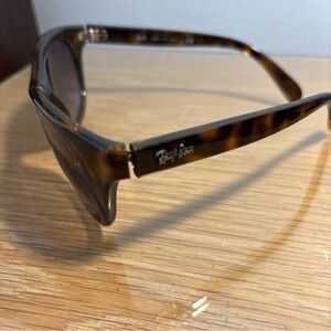 Ray-Ban Tortoise Shell Sunglasses